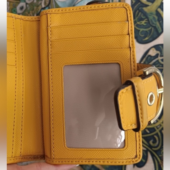 Coach Y2K Soho accordion buckle bifold wallet - Picture 8 of 12